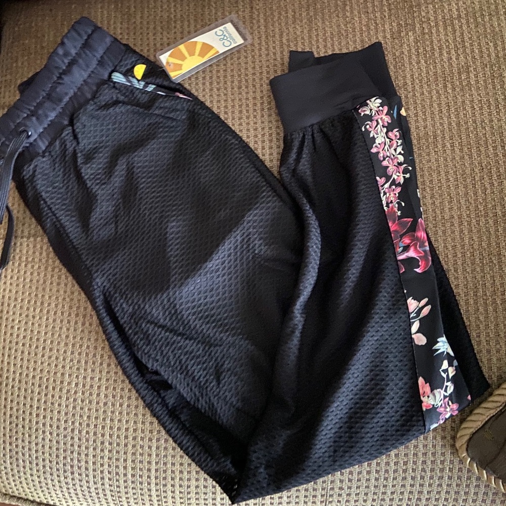 NWT C&C California Black mesh athletic pants Small